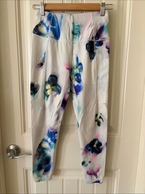 Sweaty‎ Betty White Floral Watercolor Leggings